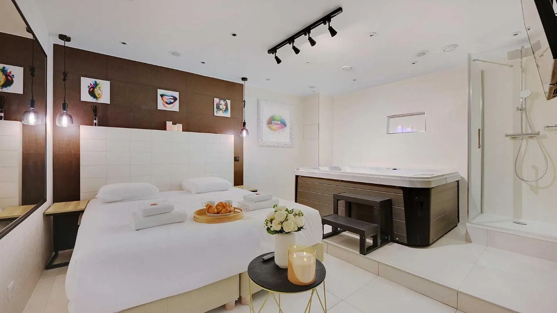 Lejlighed Intimate With Air Conditioner & Jacuzzi 2br 6p Montmartre Paris