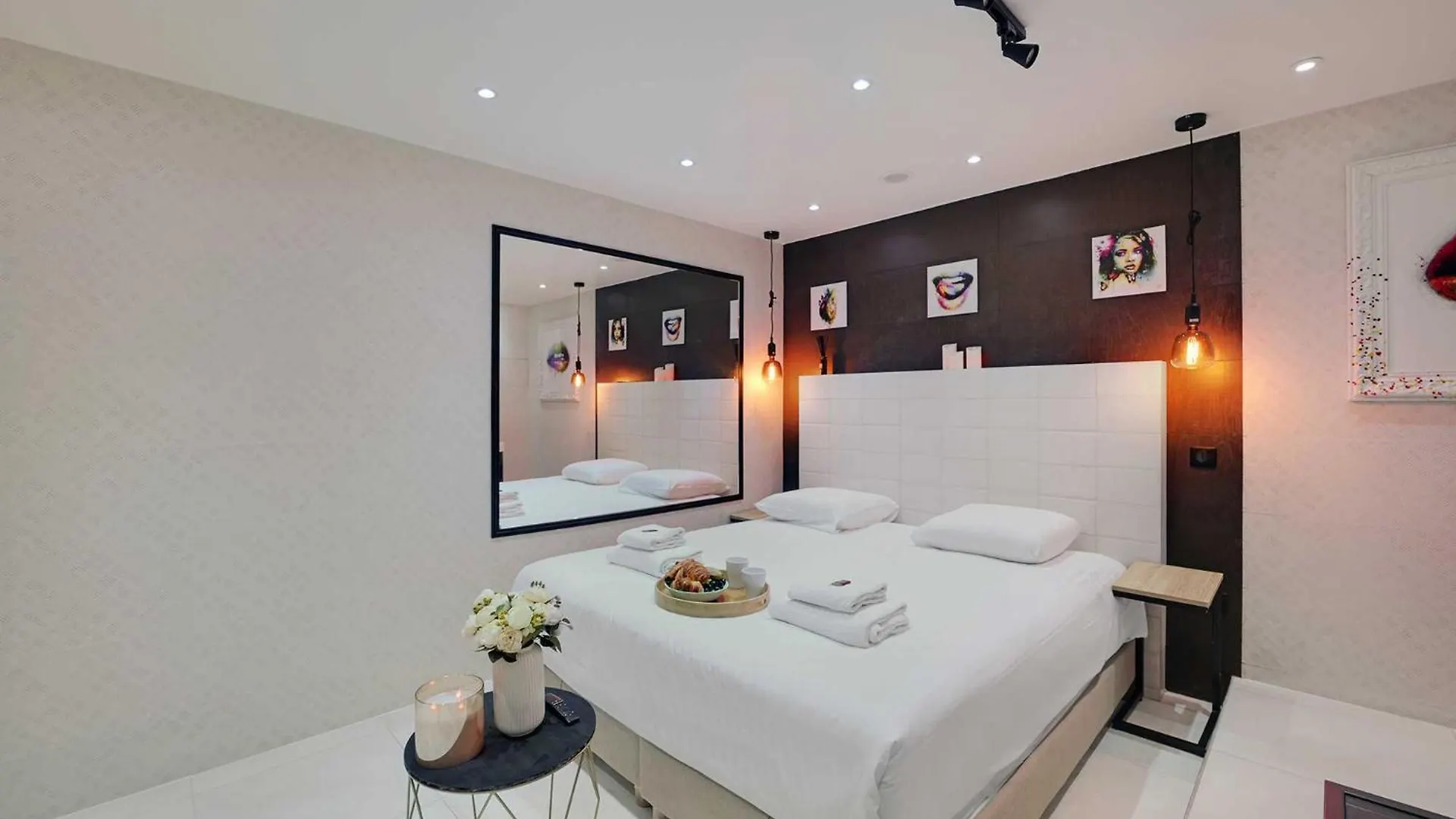 Lägenhet Intimate With Air Conditioner & Jacuzzi 2br 6p Montmartre